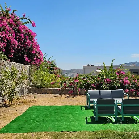 Apartament Guendogan Bahceli Plaj Kullanimli Iyi Esyali Begonvilli Yeni Ev Bodrum